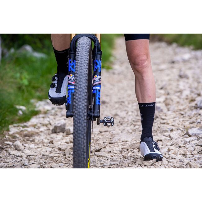 Northwave Rebel 2 - pantofi pentru ciclism MTB - alb-negru
