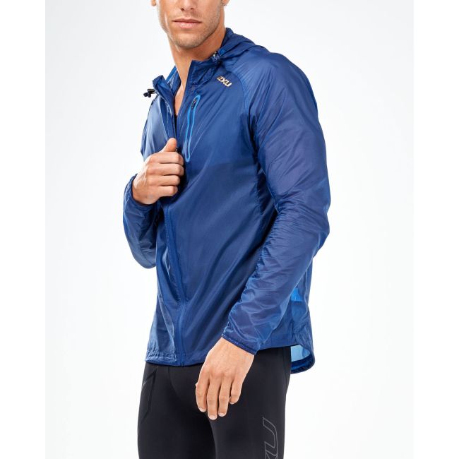 2XU - Jacheta alergare barbati GHST Phantom Jacket - albastru Navy auriu