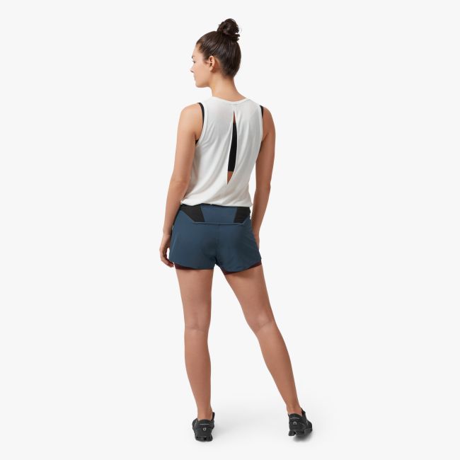 On Running pantaloni scurti pentru femei - blumarin mov Mulberry