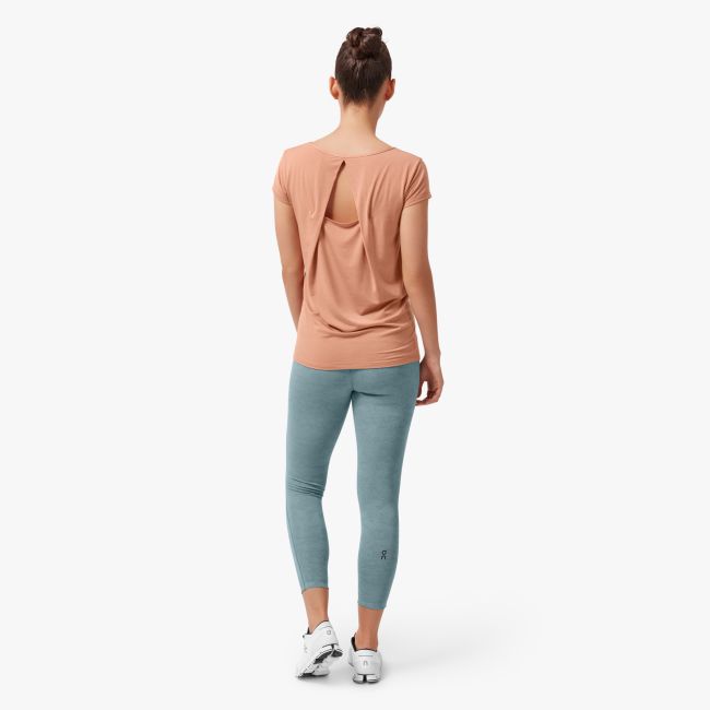 On Cloud On Active-T Breathe - tricou de alergare pentru femei - portocaliu blush