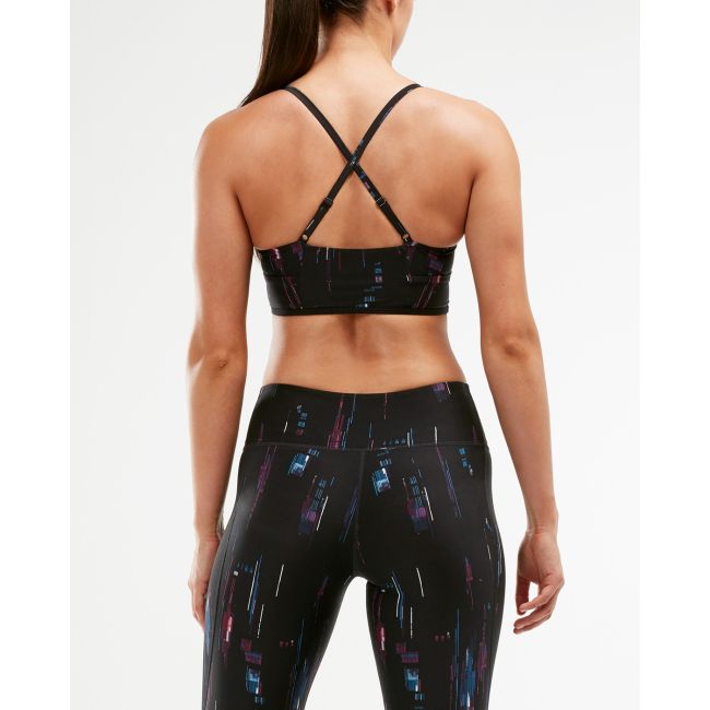 2XU - Bustiera sport pentru femei Perform Crop Frequency Boysenberry - negru multicolor