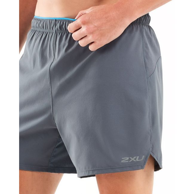 2XU - Pantaloni scurti de alergare pentru barbati XVENT 5" - gri albastru