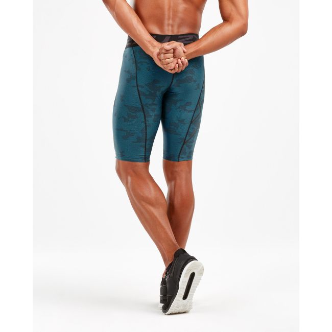 2XU - Pantaloni scurti de compresie pentru barbati Print Accelerate Compression Shorts - negru-verde