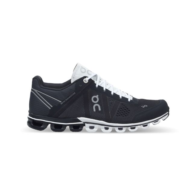On Cloudflow - pantofi sport pentru femei - negru alb