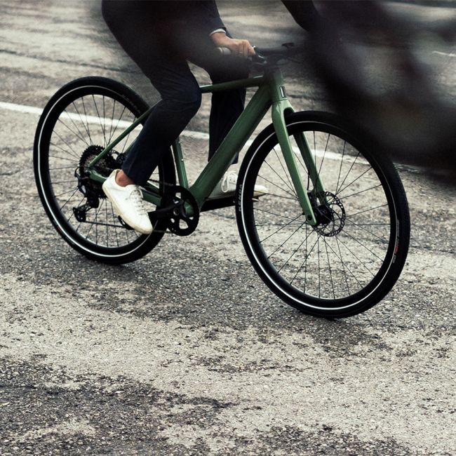Orbea Vibe MID H30 2022 - bicicleta electrica pentru oras - verde Urban Green (Gloss)
