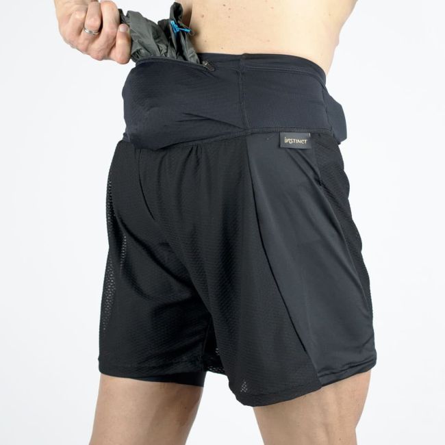 Instinct - Pantaloni scurti maraton barbati - Trail Short Marathon 2-in-1 - Negru