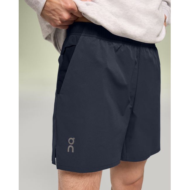 On Cloud - pantaloni scurti alergare barbati Essential Shorts - albastru Navy