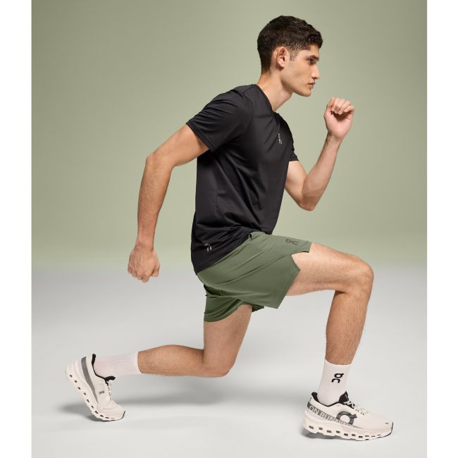 On Cloud - pantaloni scurti alergare barbati Essential Shorts - verde inchis taiga