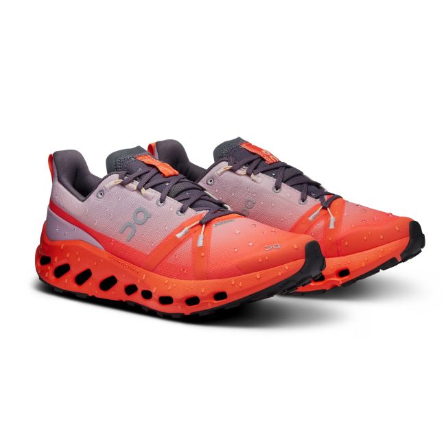 On Cloudsurfer Trail waterproof - pantofi alergare pentru femei - portocaliu flacara mov deschis
