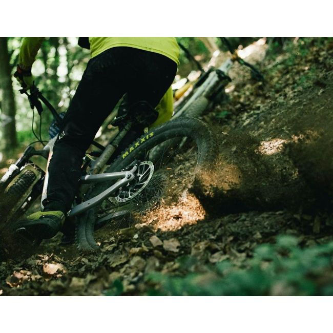 Santa Cruz Nomad 6 - bicicleta enduro MTB full suspension - Carbon C R-KIT MX - Gloss Gypsum