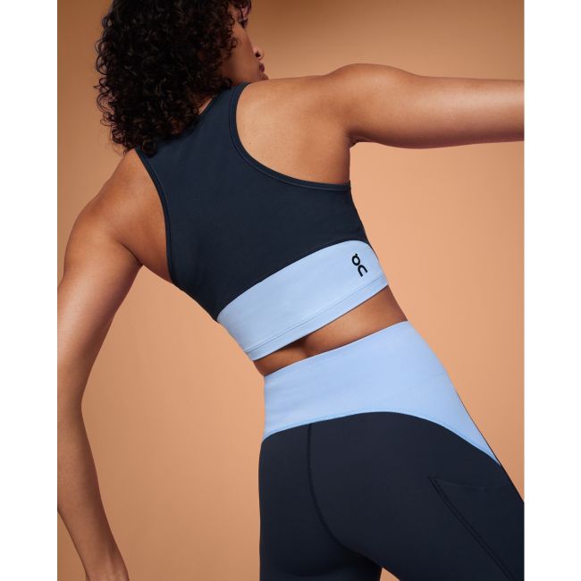 On Cloud - maiou sport scurt femei Movement Crop - albastru inchis | deschis