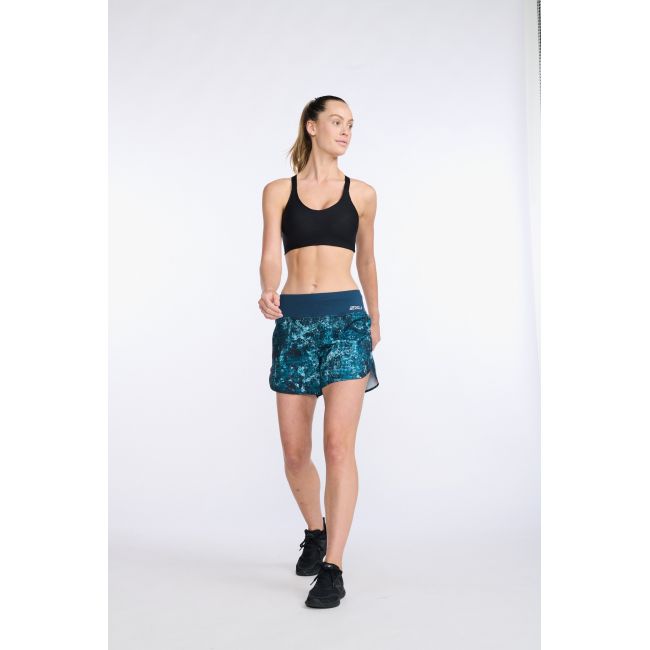 2XU - Pantaloni scurti de alergare pentru femei Aero 5 inch Shorts - albastru multicolor