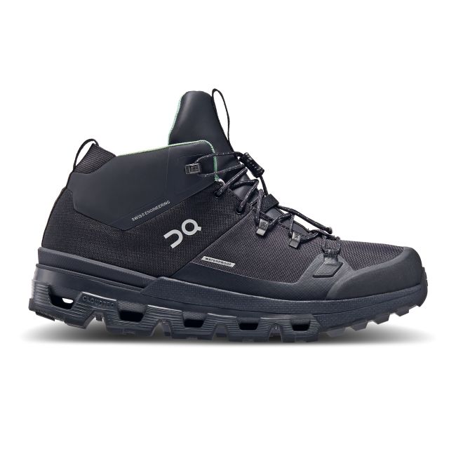 On Cloudtrax Waterproof - ghete sport pentru femei - negru