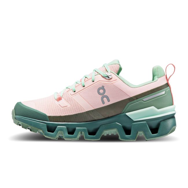 On Cloudwander Waterproof - pantofi alergare pentru femei - roz deschis verde iedera
