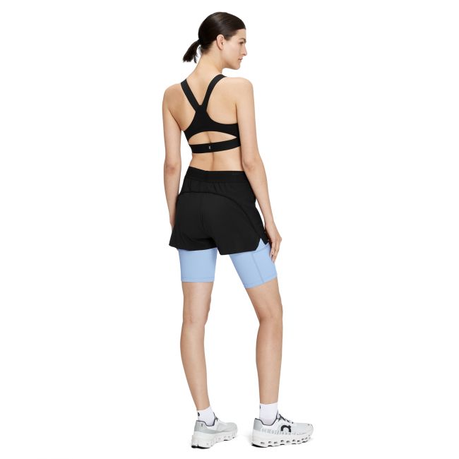 On Cloud - pantaloni scurti pentru femei Active Shorts - negru albastru deschis stratosfera