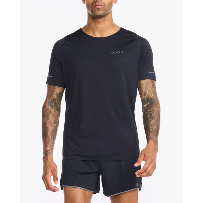 2XU - tricou tehnic pentru barbati Light Speed Tech Tee - negru gri reflectorizant