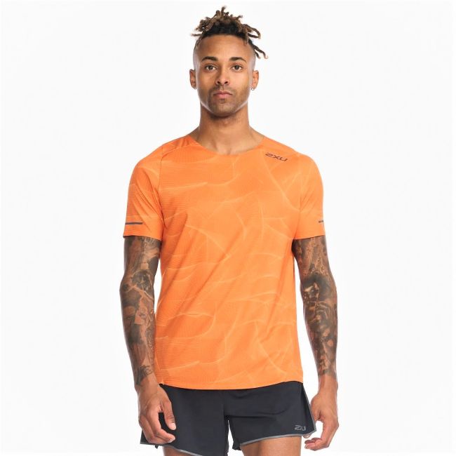 2XU - tricou tehnic pentru barbati Light Speed Tee - portocaliu Spiral negru reflectorizant