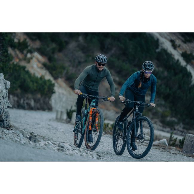 Northwave - jacheta ciclism pentru femei iarna sau vreme rece Extreme 2 wmn jacket - negru cu maneci albastru verde irizat