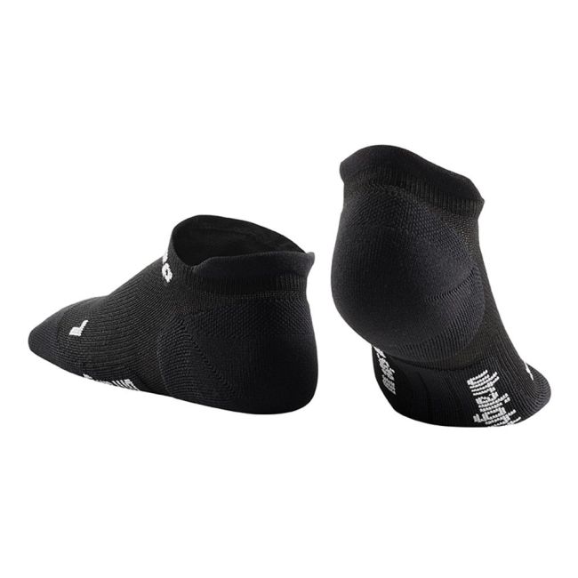 CEP - Sosete de compresie pentru barbati model sub glezna 6cm No Show 3.0 - negru gri