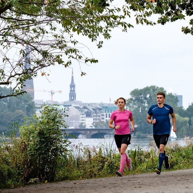 CEP - tricou alergare cu maneci scurte pentru femei Run Shirt Short Sleeve - roz intens