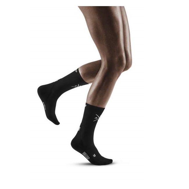 CEP - Sosete scurte compresie mid cut pentru femei Xtra Mile socks - negru alb