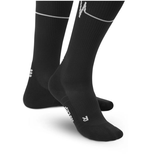 CEP - Sosete de compresie pentru femei Heartbeat Woman Tall comp  - negru alb dark clouds