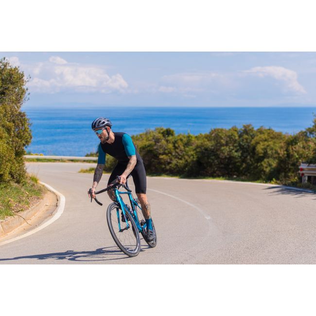 Northwave Revolution 3 - pantofi pentru ciclism sosea - negru logo albastru irizat