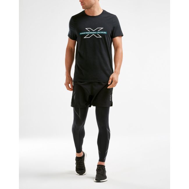 2XU - URBAN S/S Crew Graphic Tee - Black