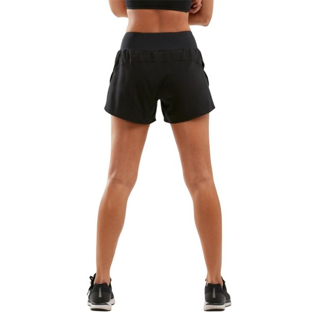 2XU - Pantaloni scurti de alergare pentru femei - XVENT 4" Short - negru gri