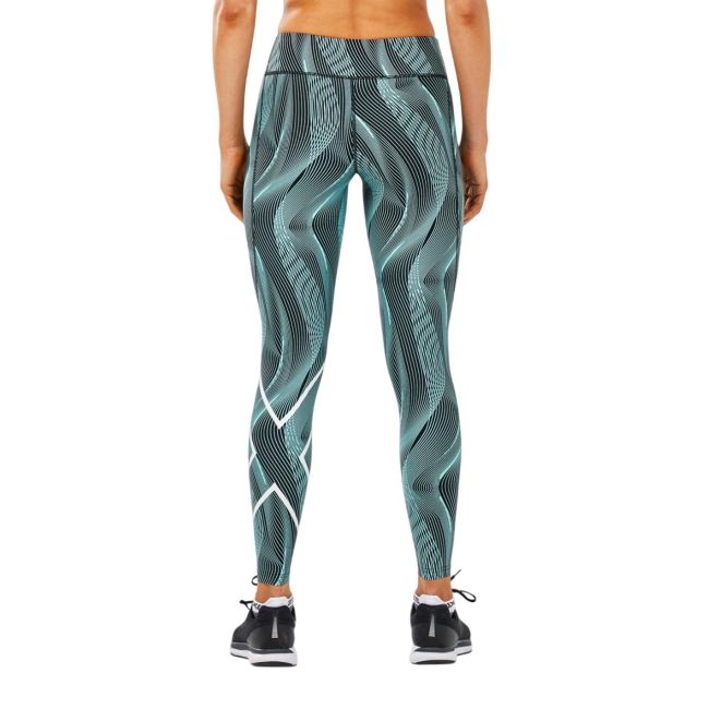 2XU - Colanti de compresie cu buzunar si talie medie pentru femei - Mid-Rise Print Tight with Storage - negru alb