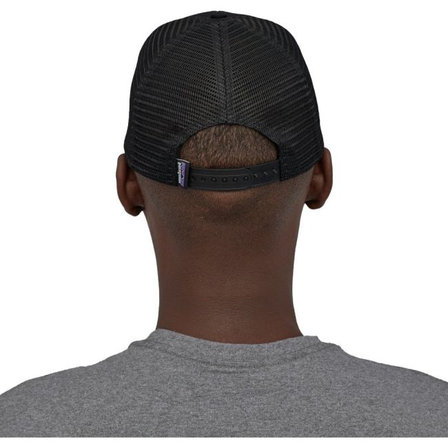 Patagonia - sapca - P-6 Logo Trucker - Negru