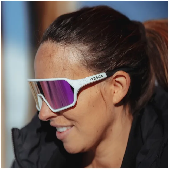 Ochelari de soare electro fotocromatici React Swiss REV NOVA - lentila mov si rama alba - masura M