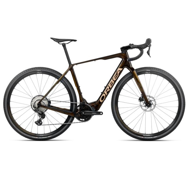 Orbea DENNA M30 (2026) - bicicletă electrică gravel - Caramel C. View (Gloss)  |  Metallic Gold (Gloss)