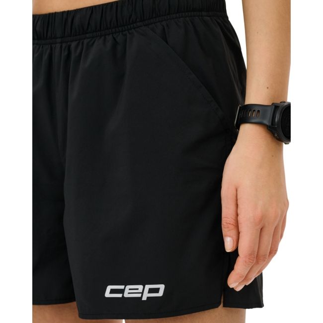 Pantaloni scurți alergare CEP Core Run Loose Fit femei - negru | largi, rezistenți vânt