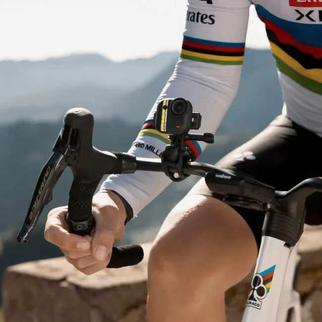 Insta360 Go Ultra Camera Video Sport Ultra-compacta 4K - Tadej Pogačar Edition