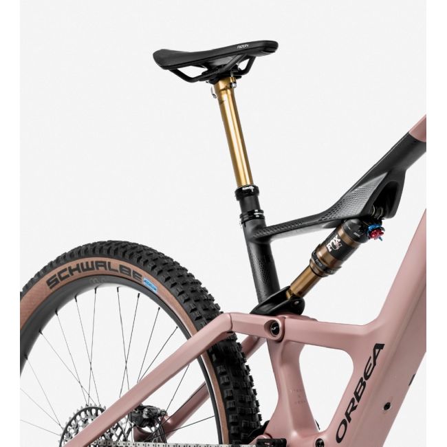 Bicicletă electrică eMTB Trail Orbea RISE SL M20 420W - Desert Rose | Carbon Raw (Matt)