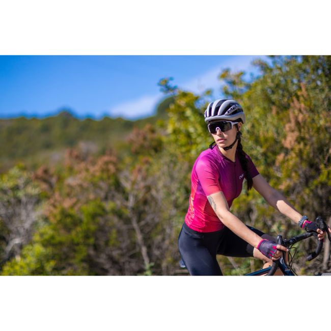 Northwave - manusi ciclism degete scurte pentru femei Active - negru albastru mov irizat