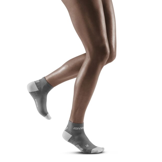 CEP - sosete compresie scurte femei Ultralight Compression Socks Low Cut W - gri inchis gri deschis