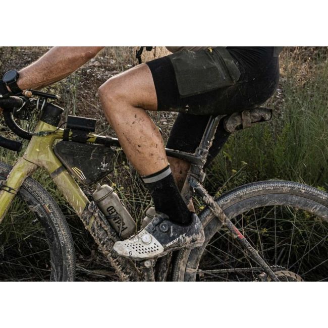 Apidura - Gentuta bicicleta, prindere pe cadru Racing Frame Pack, capacitate 1 litru