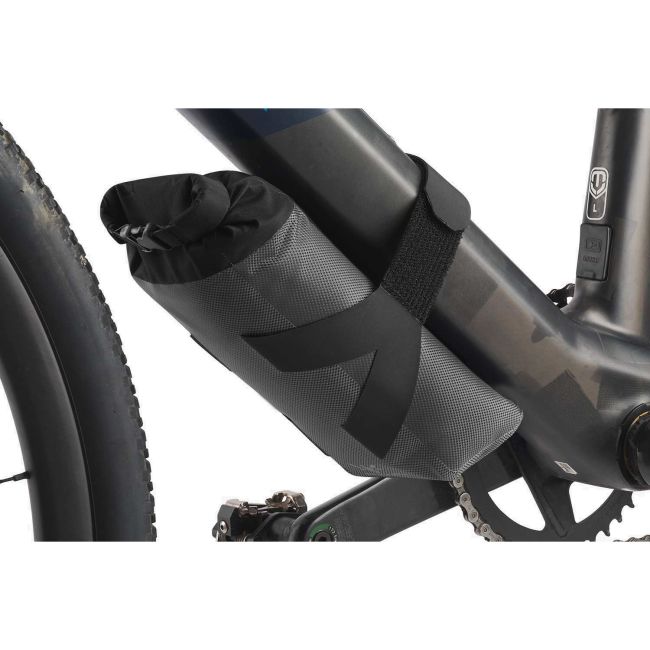 Apidura - geantă protecție încărcător suplimentar bicicletă electrică Expedition E-Bike Charger Pack 1,6L