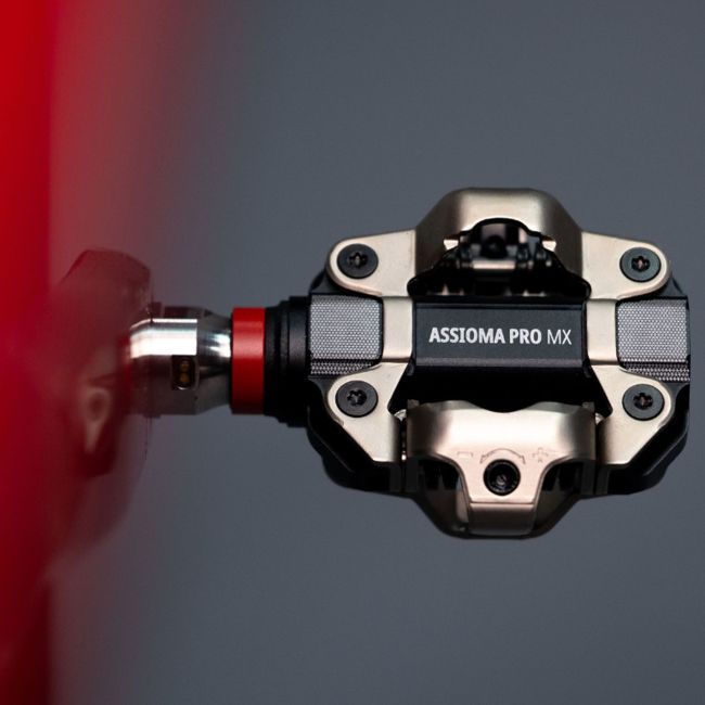 Favero Assioma PRO MX-1 - pedale cu power meter integrat pentru