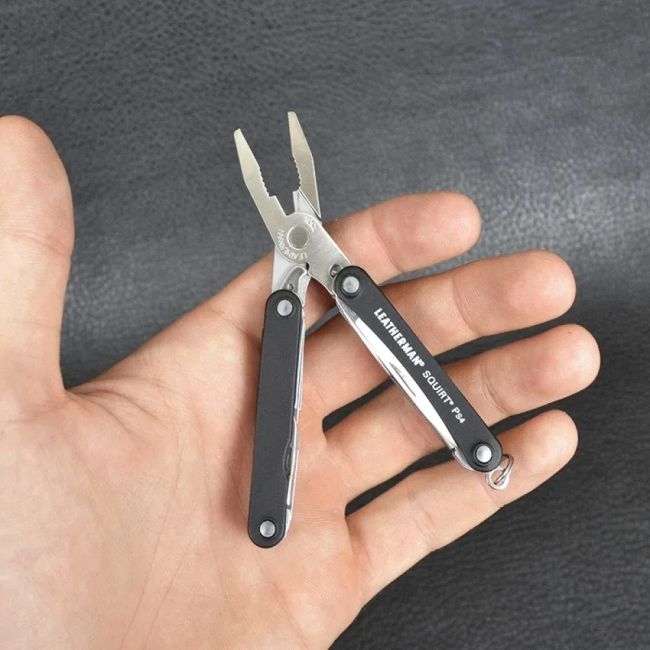 Leatherman - multi-tool 9 functii Squirt PS4 831233 - negru