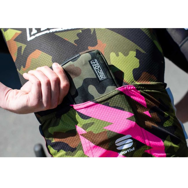 Muc-Off - borseta bicicleta Rainproof Essentials Case - verde camuflaj