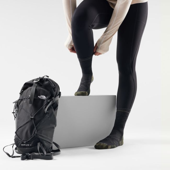 Șosete Merino hiking Smartwool Hike - gri Charcoal | Mid Crew | Targeted Cushion