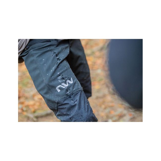 Pantaloni ciclism iarnă Northwave Bomb Winter - negru | protecție termică
