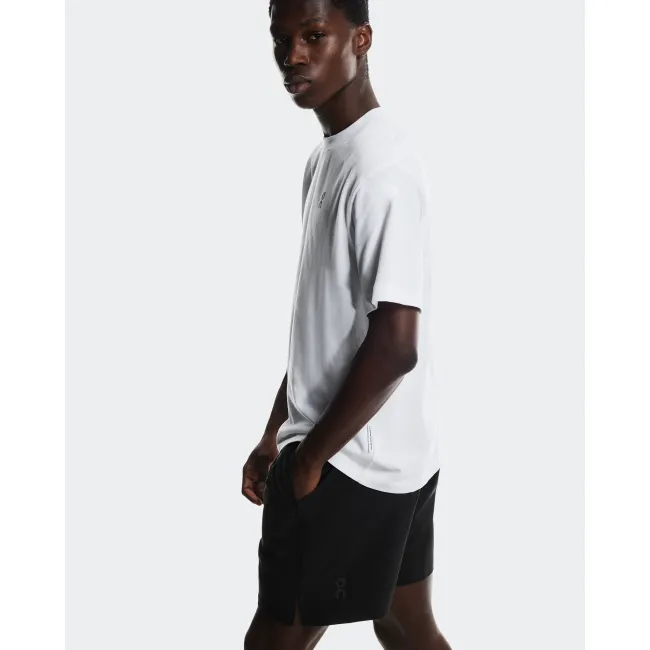 Pantaloni scurți On Focus Shorts - negru | antrenament și alergare