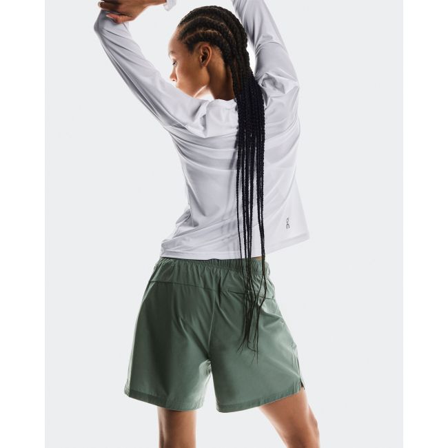 Pantaloni scurți On 5" Core Shorts W - verde olive | ușori pentru alergare