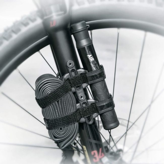Adaptor suport bidon SKS Cage Shifter Plus - Black
