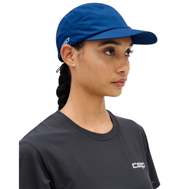 Șapcă alergare CEP Core Run Soft Cap - albastru închis | protecție soare