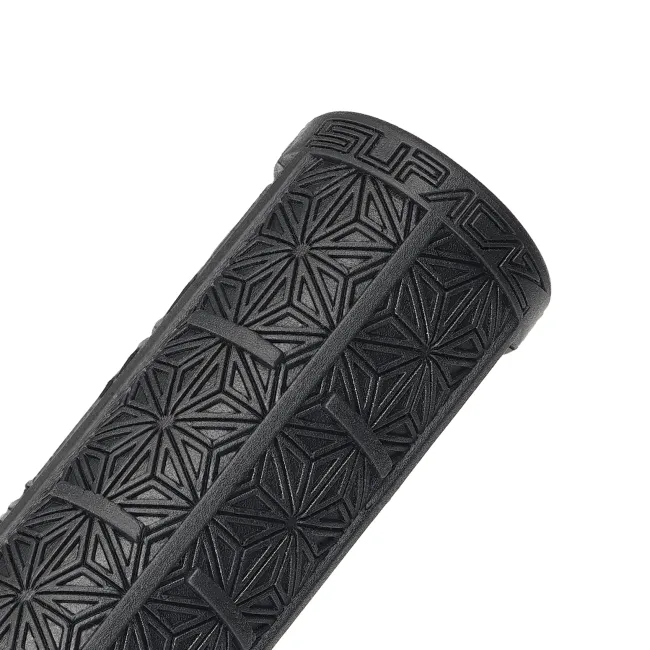Mansoane MTB Supacaz Grizips - negru cu inele Oil Slick